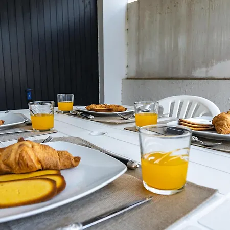 بيت للعطل Mosca - 4 Bedrooms & Bbq,