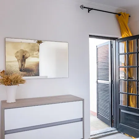 Mosca - 4 Bedrooms & Bbq, Hébergement de vacances Santa Cruz (Oeste)