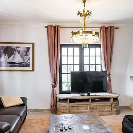 Mosca - 4 Bedrooms & Bbq, 圣克鲁斯