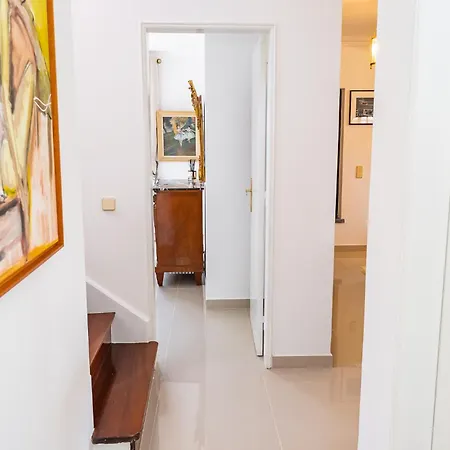 Mosca - 4 Bedrooms & Bbq, Hébergement de vacances