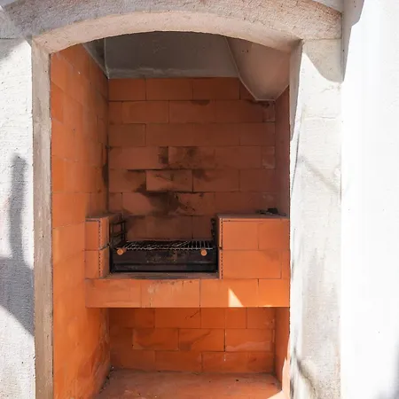 Mosca - 4 Bedrooms & Bbq, Hébergement de vacances