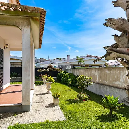 Mosca - 4 Bedrooms & Bbq, 度假居 *